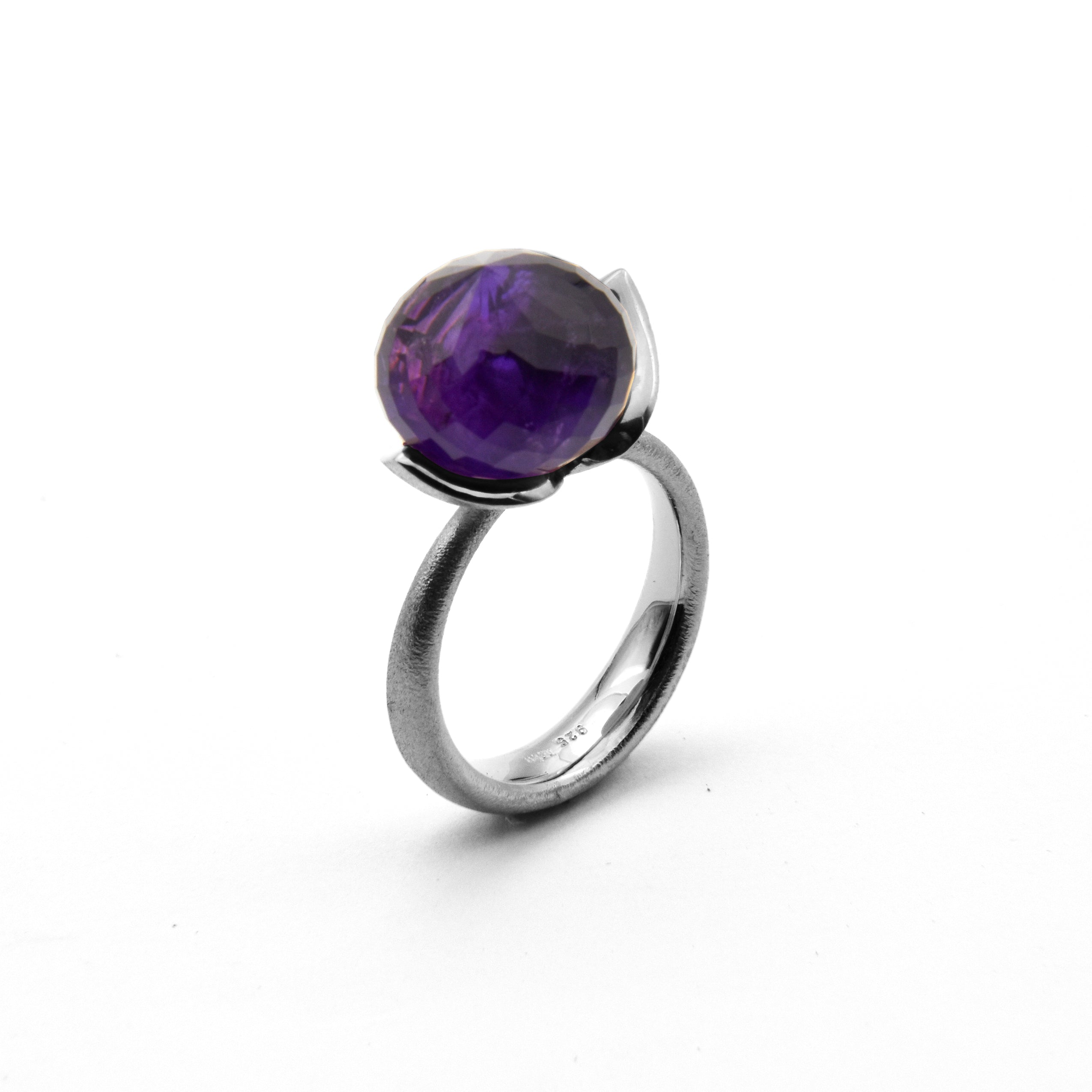 Dolce Ring "big" mit Amethyst 925/-